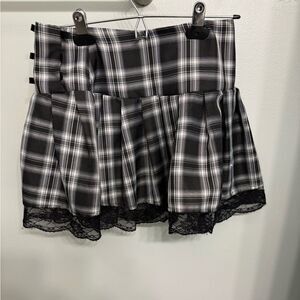 Women’s Romwe Skirt - S